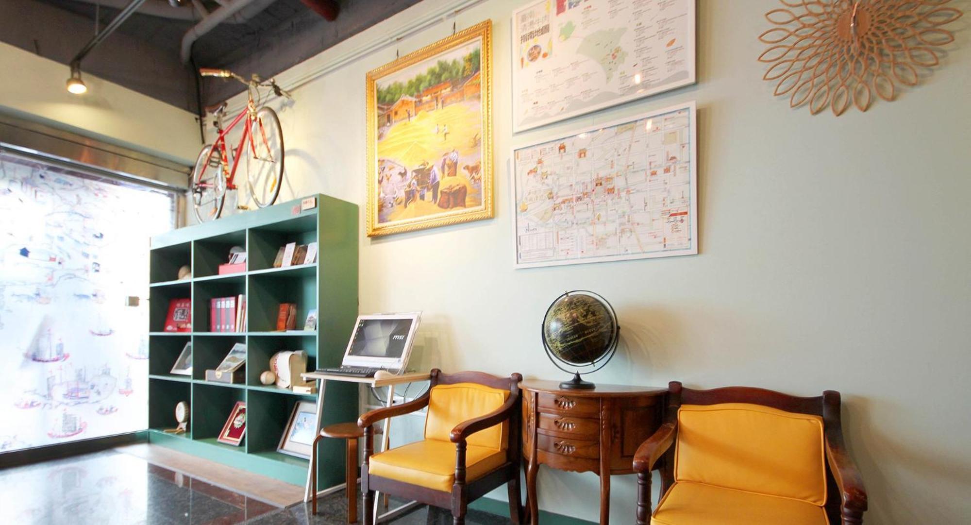 Dongning Atlas Hotel Tainan Bagian luar foto