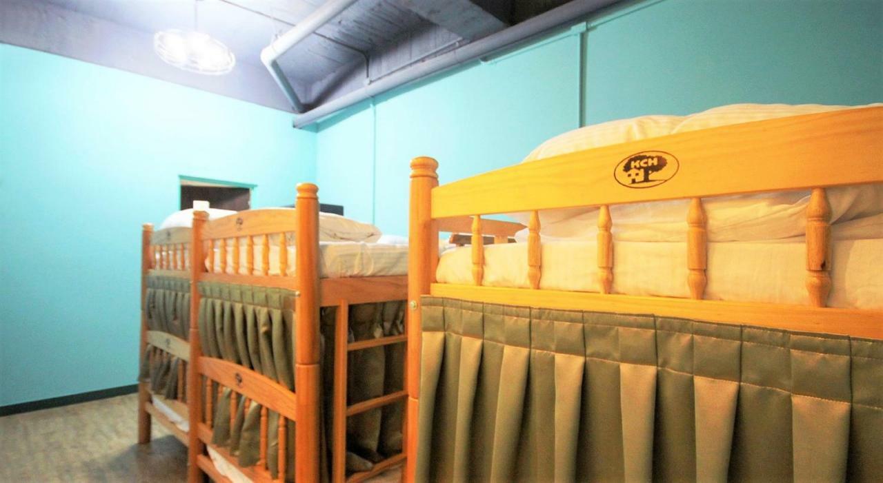 Dongning Atlas Hotel Tainan Bagian luar foto