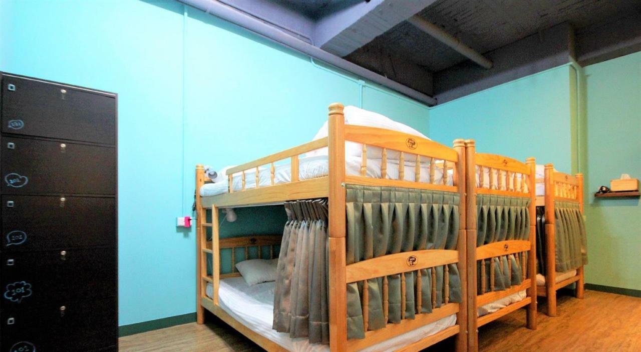 Dongning Atlas Hotel Tainan Bagian luar foto