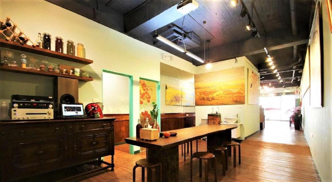Dongning Atlas Hotel Tainan Bagian luar foto