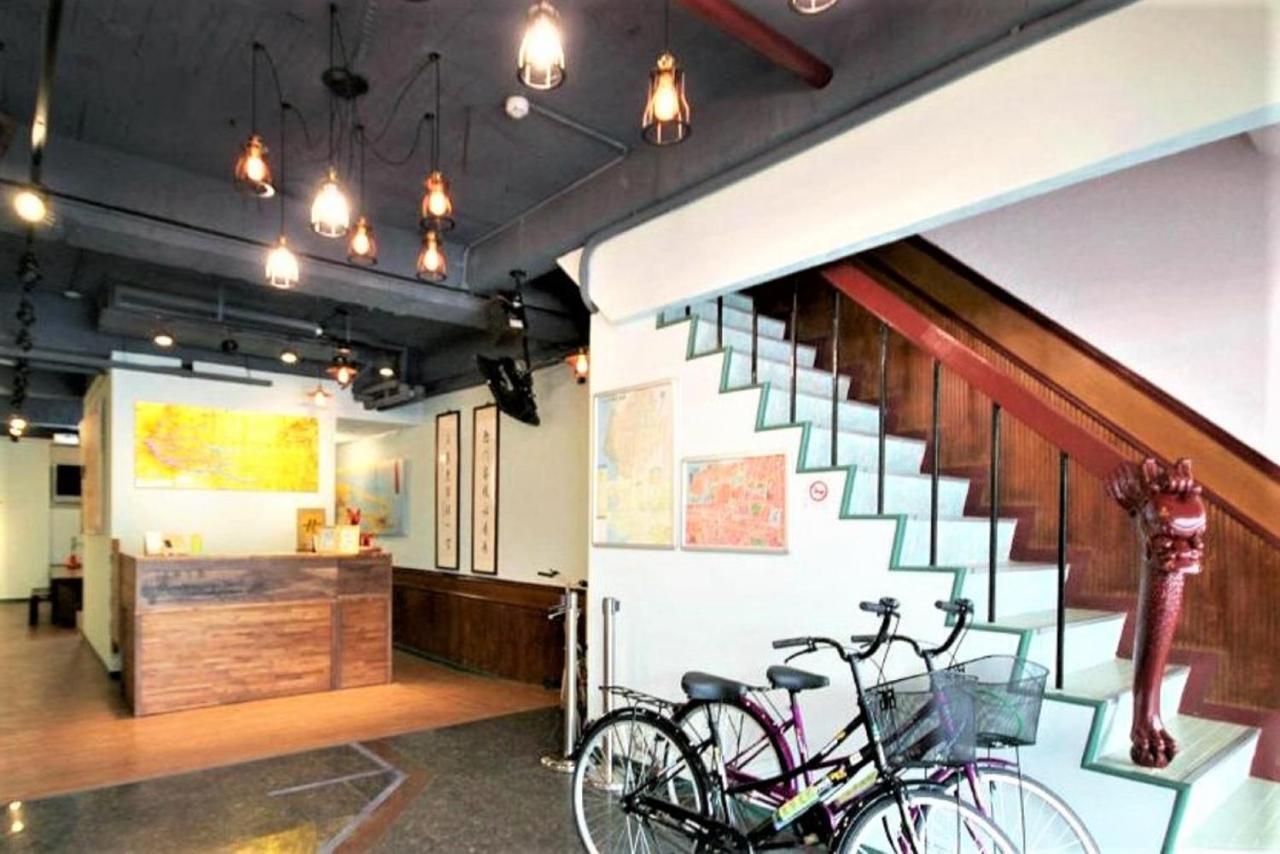 Dongning Atlas Hotel Tainan Bagian luar foto