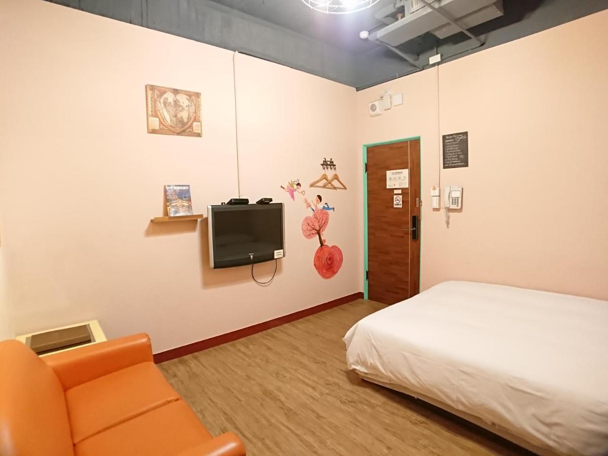 Dongning Atlas Hotel Tainan Bagian luar foto