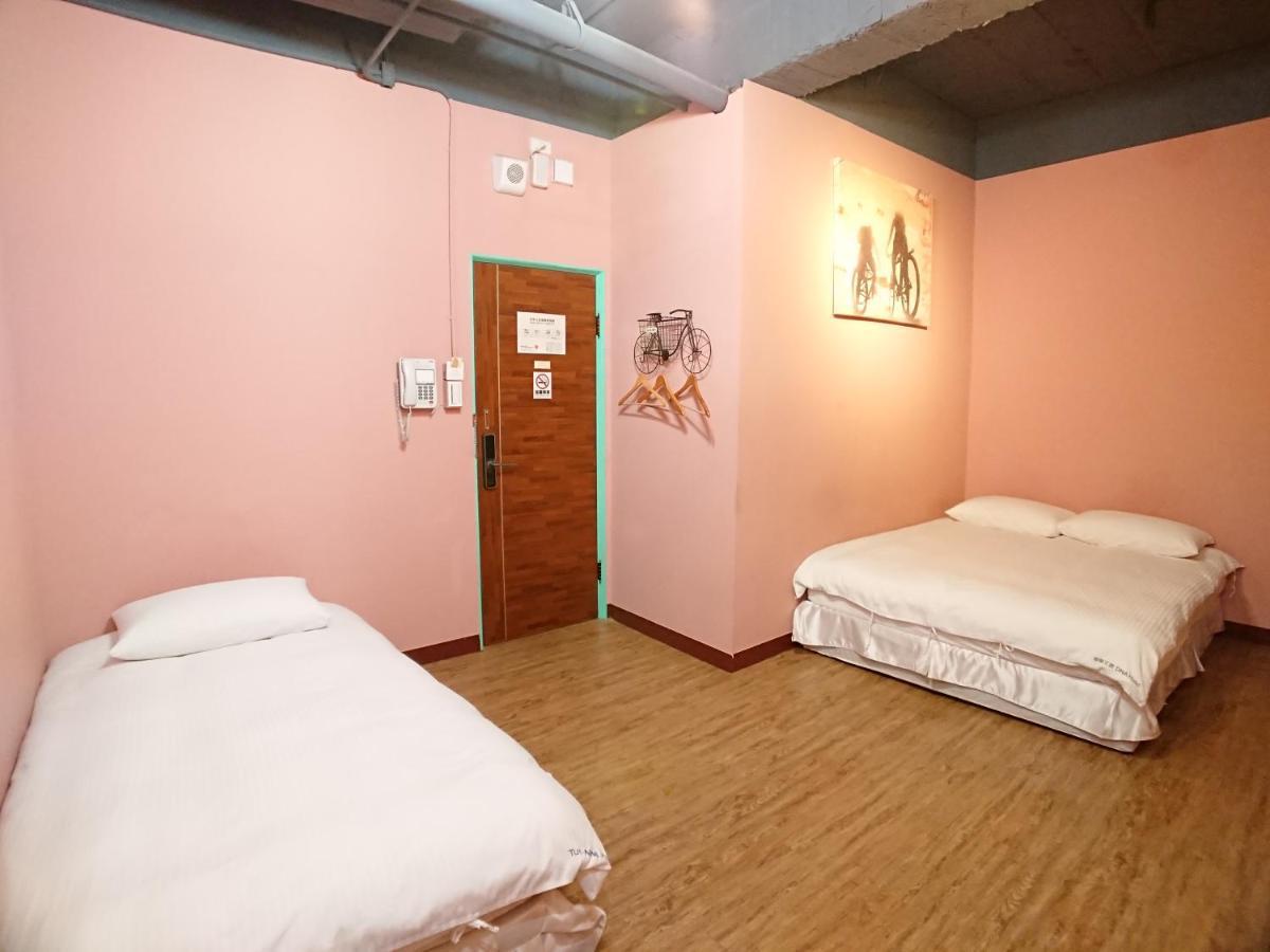 Dongning Atlas Hotel Tainan Bagian luar foto