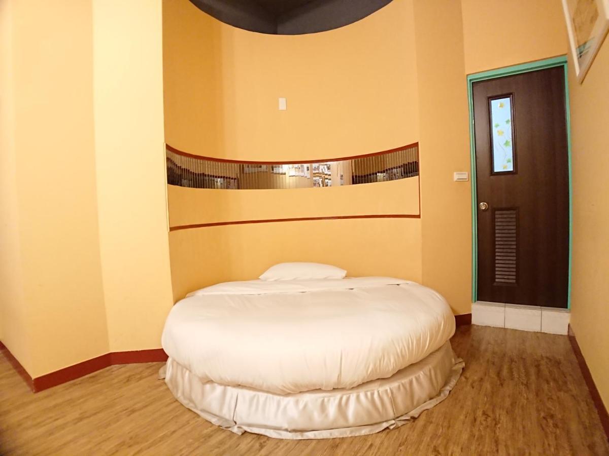 Dongning Atlas Hotel Tainan Bagian luar foto