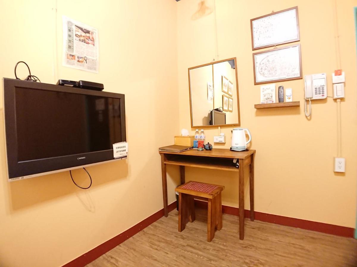 Dongning Atlas Hotel Tainan Bagian luar foto